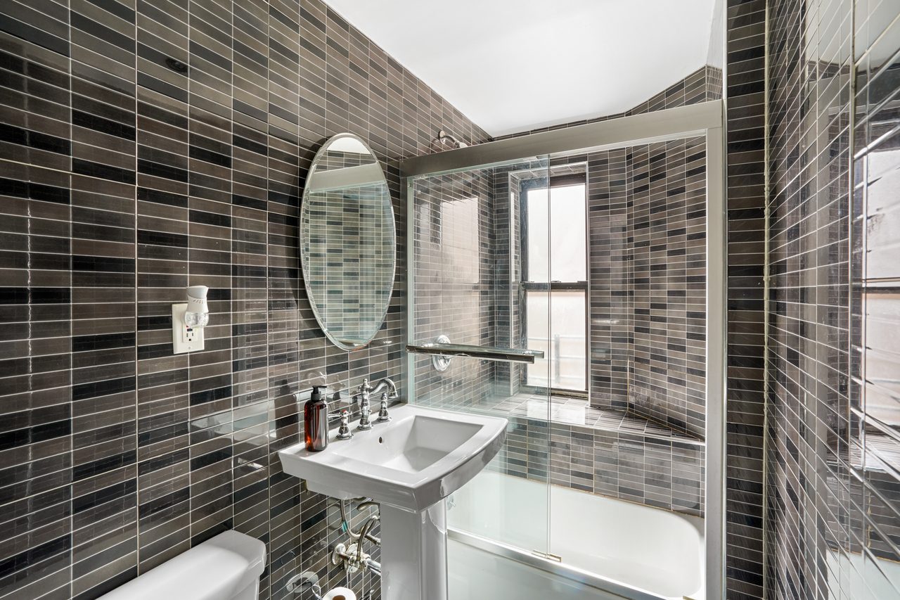 #786: Upper West Side - Full Bedroom B - 2