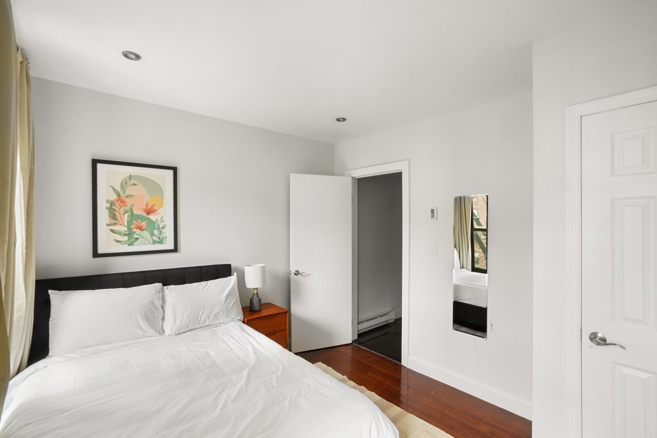 #786: Upper West Side - Full Bedroom B - 9