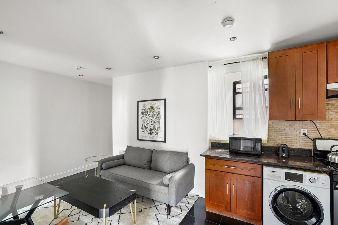 #786: Upper West Side - Full Bedroom C - 7