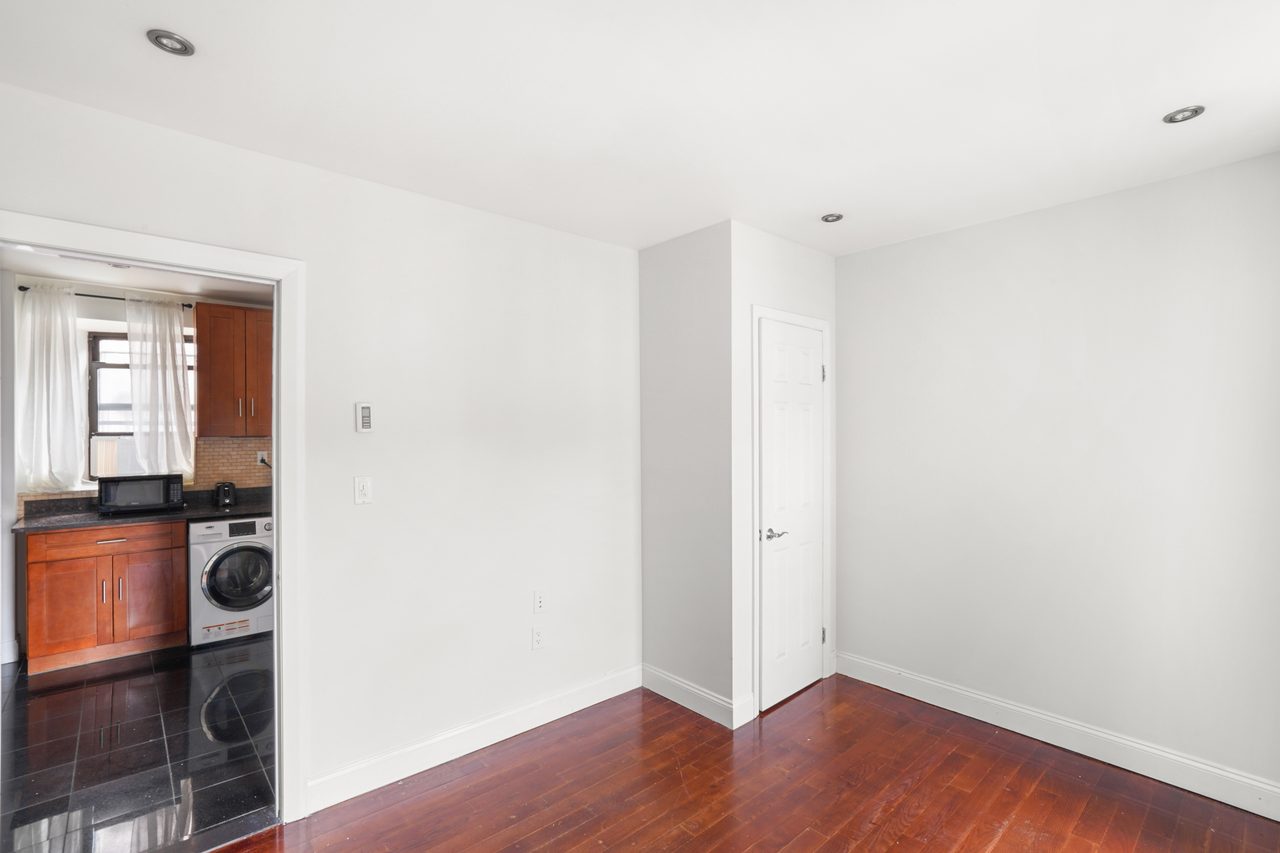 #786: Upper West Side - Full Bedroom C - 4