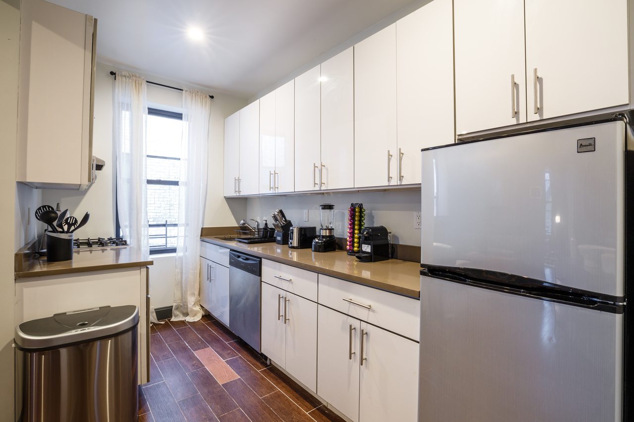 #238: West Harlem - Full Bedroom D - #238: West Harlem - Gallery - 4