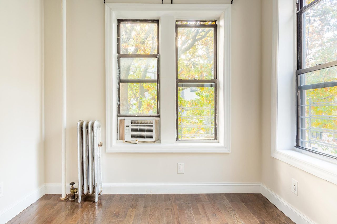 #1609: Astoria - Full Bedroom C - 3
