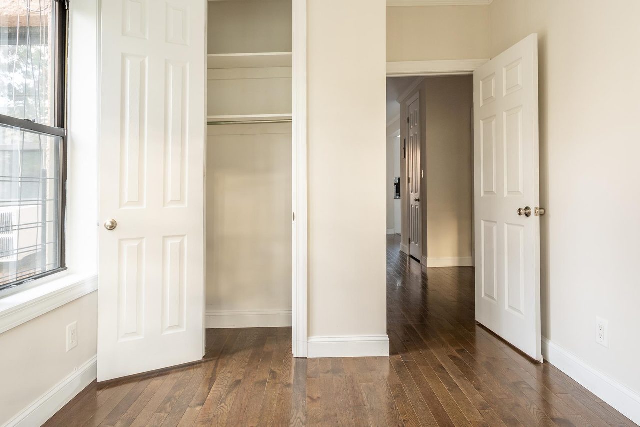 #1609: Astoria - Full Bedroom C - 4