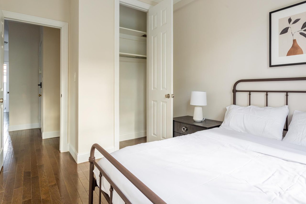 #1609: Astoria - Full Bedroom B - 14