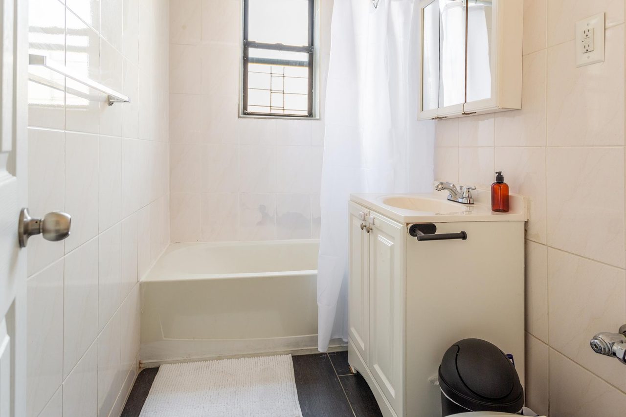 #1609: Astoria - Full Bedroom B - #1609: Astoria - Gallery - 14