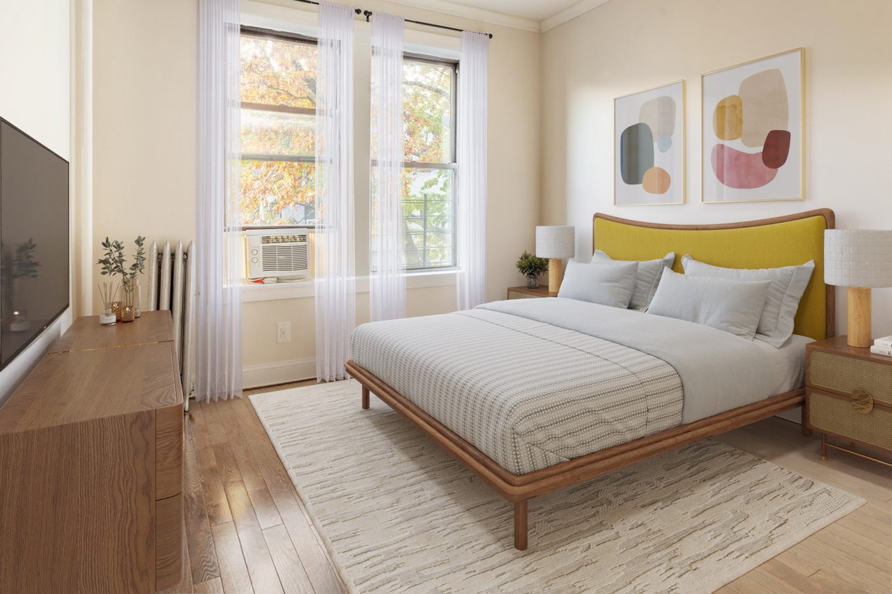 #1609: Astoria - Queen Bedroom A - 2