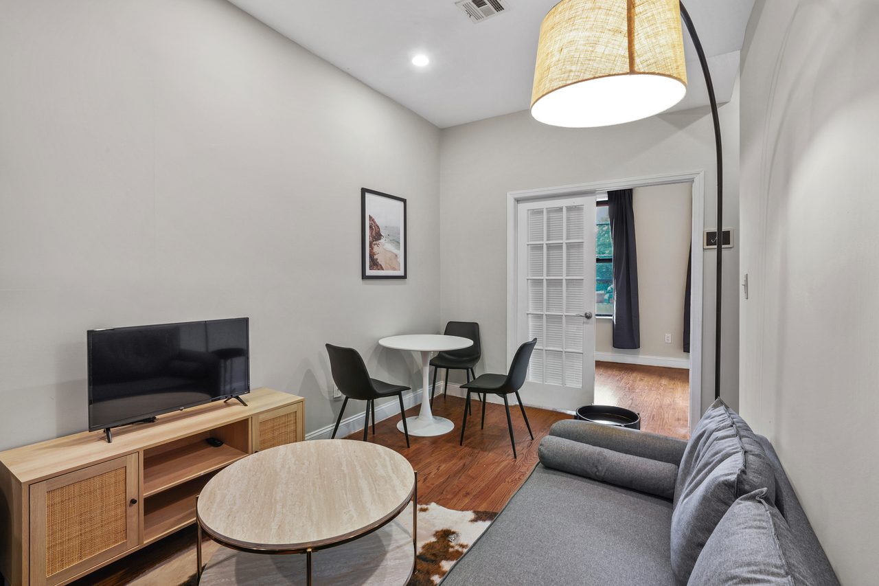 #957: Crown Heights - Full Bedroom B - #957: Crown Heights - Gallery - 5