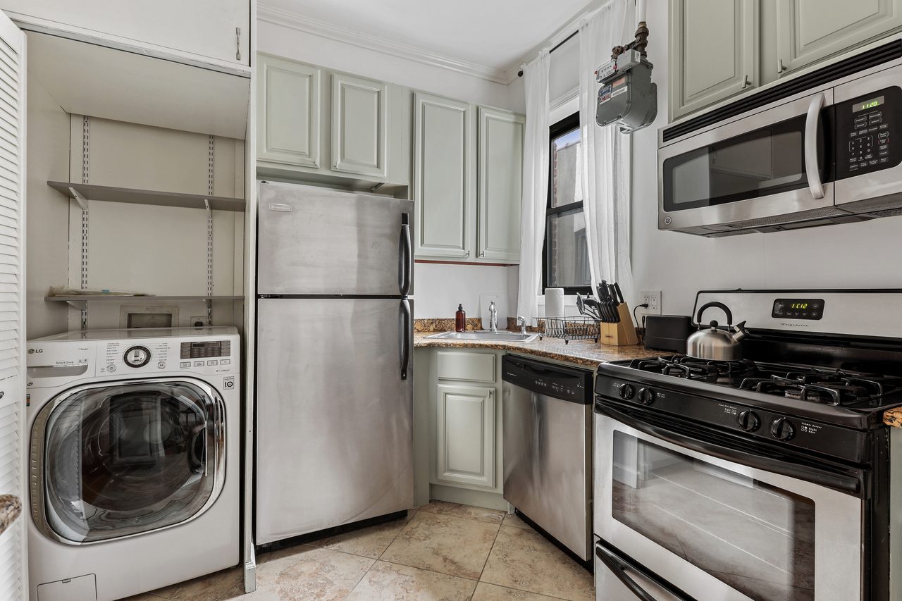  #779: Hamilton Heights - Full Bedroom B  -  #779: Hamilton Heights  - Gallery -  9