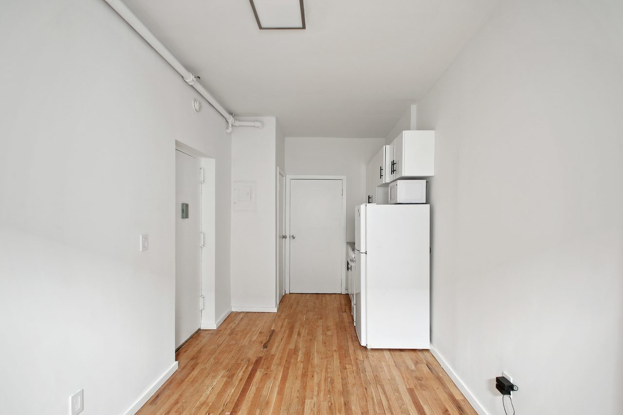 #904: Columbus Circle - 1 Bedroom (Full) - 9