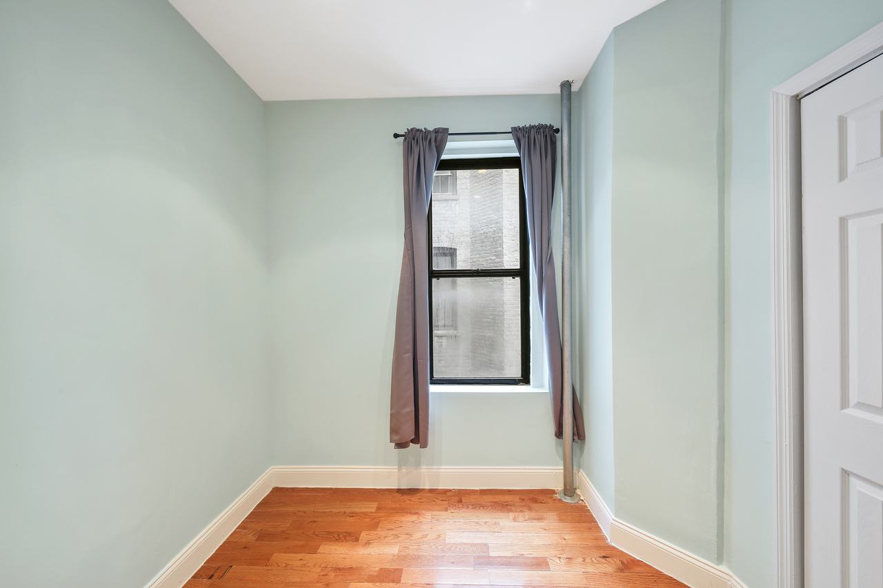 #746: East Harlem - Full Bedroom B - #746: East Harlem - Gallery - 10