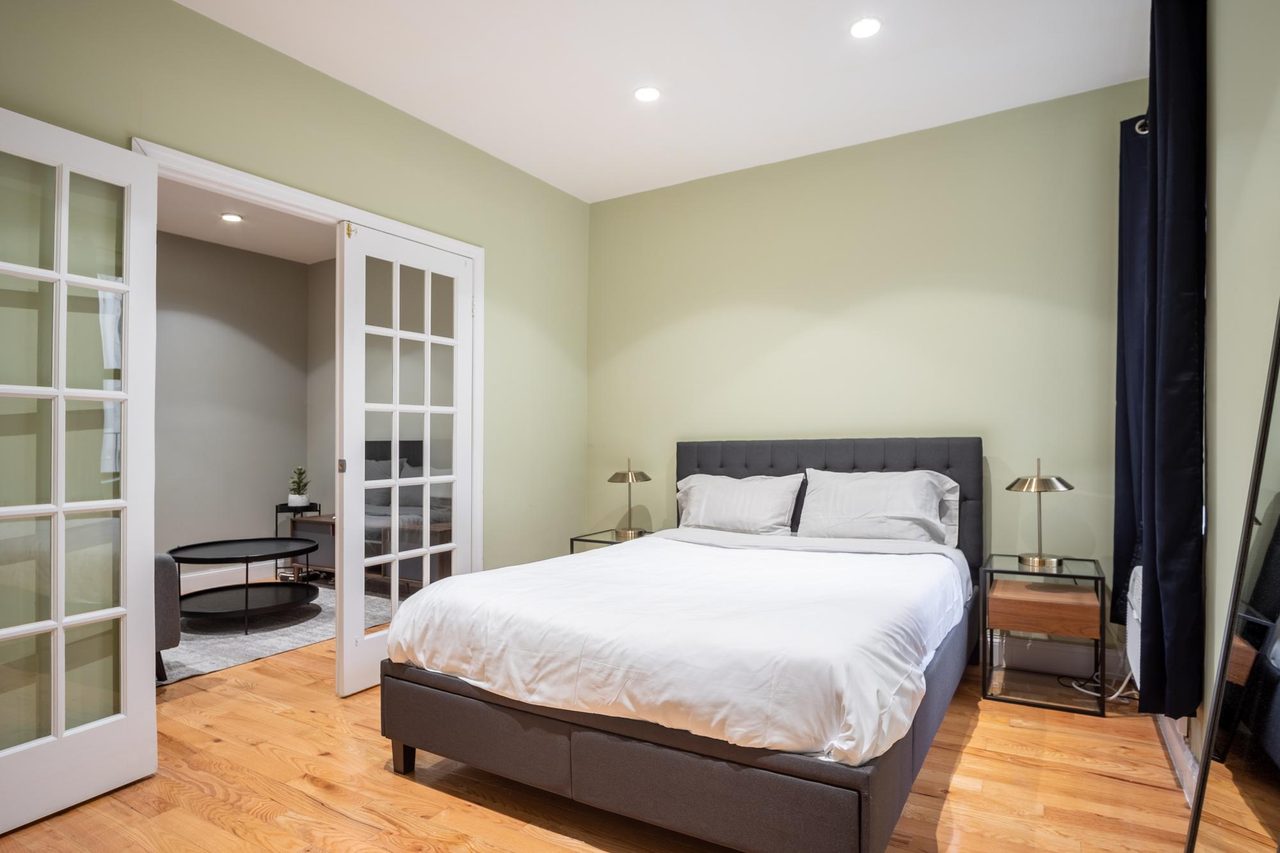  #556: East Village - 1 Bedroom (Queen)  -  #556: East Village  - Gallery -  14