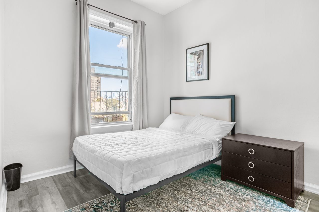 #1361: Lower East Side - Full Bedroom A - 1