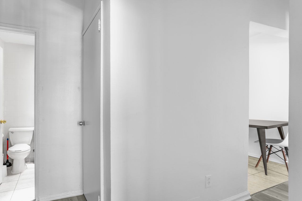 #1361: Lower East Side - Twin Bedroom B - 8
