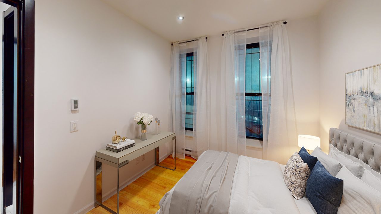 #1791: Upper West Side - Queen Bedroom E - 8