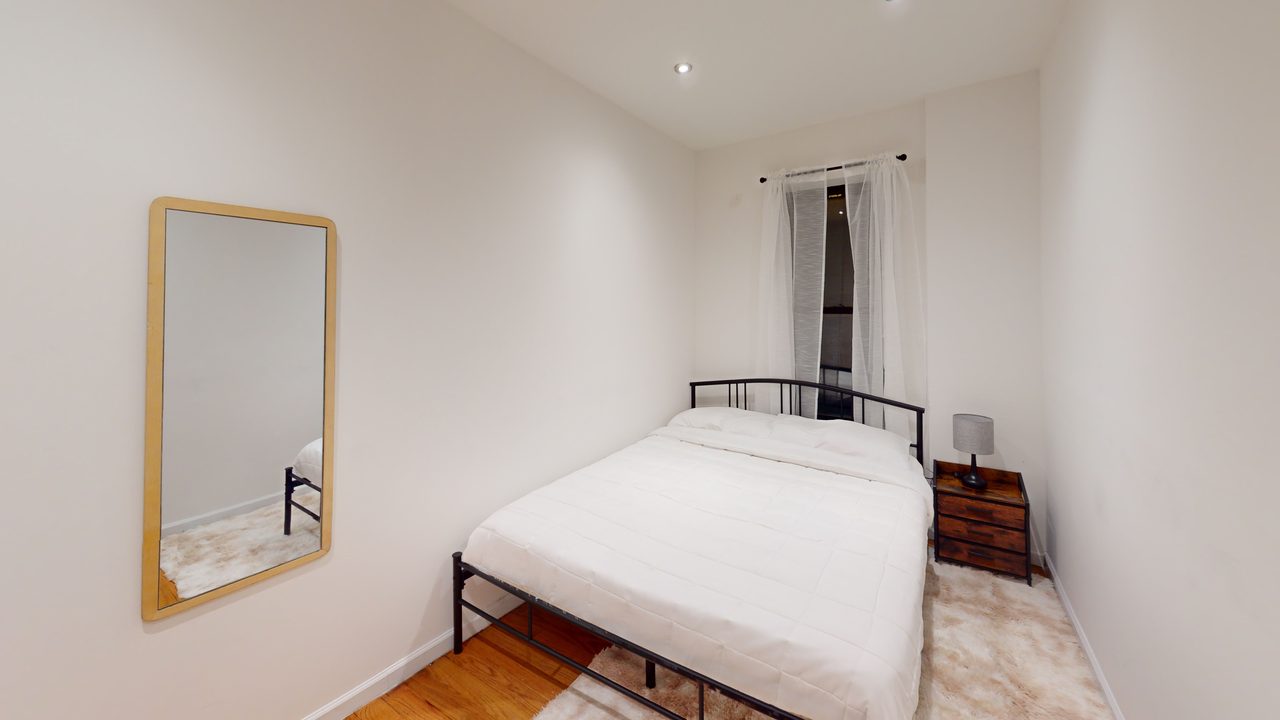 #1791: Upper West Side - Queen Bedroom A - 3