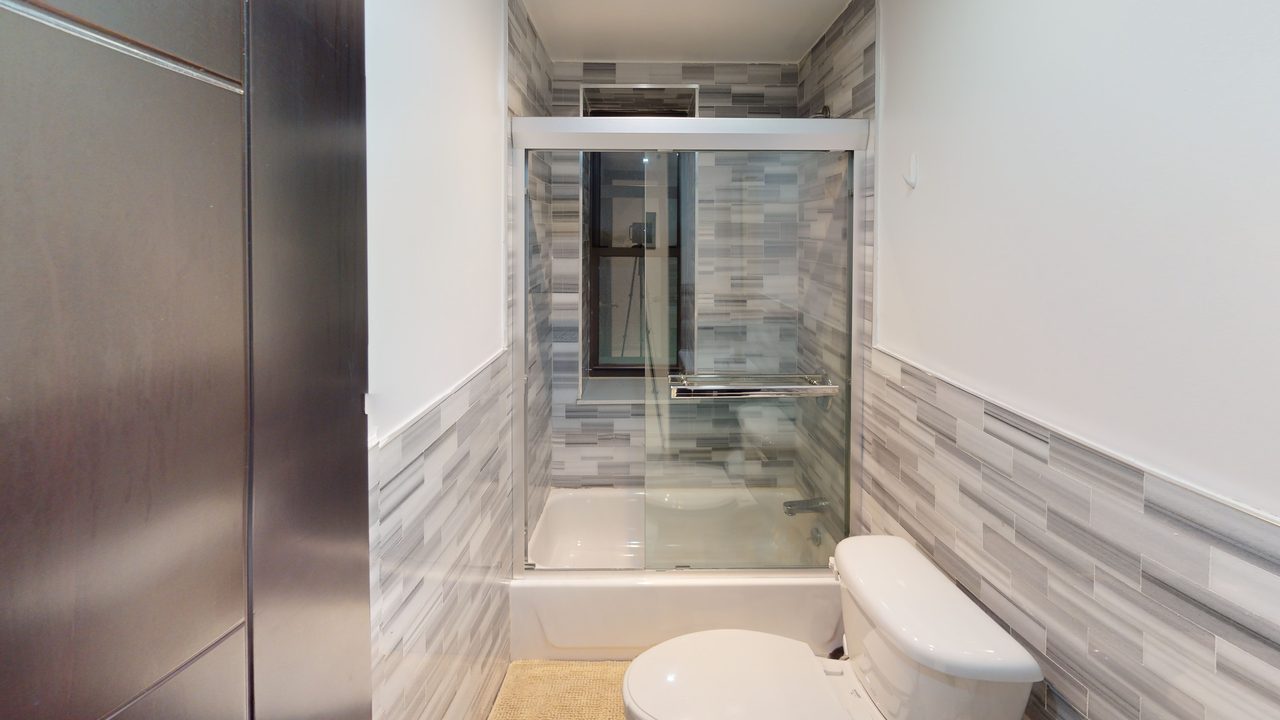  #1791: Upper West Side - Queen Bedroom A  -  #1791: Upper West Side  - Gallery -  7