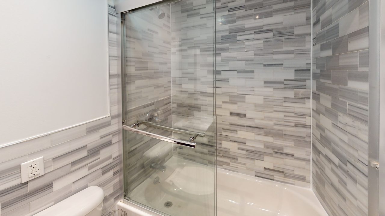 #1791: Upper West Side - Queen Bedroom D - #1791: Upper West Side - Gallery - 8