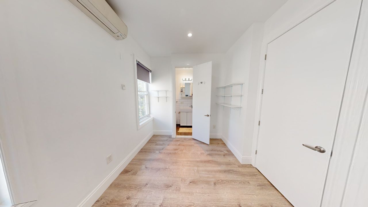 #1736: Greenpoint - Full Bedroom B W/ Private Bathroom - 10