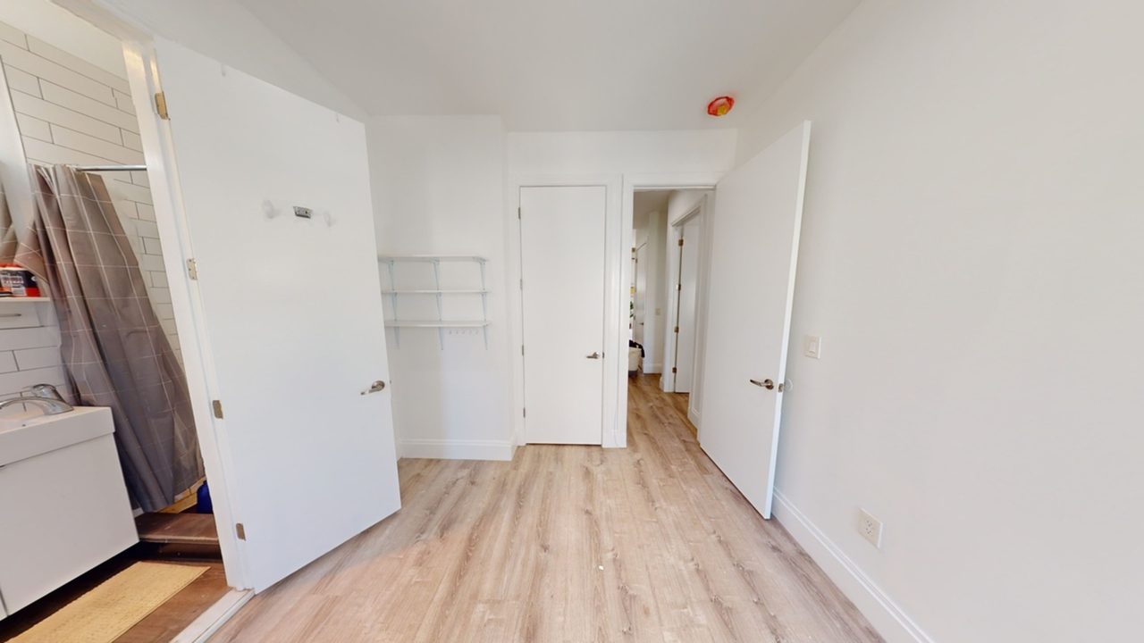 #1736: Greenpoint - Full Bedroom B W/ Private Bathroom - 9