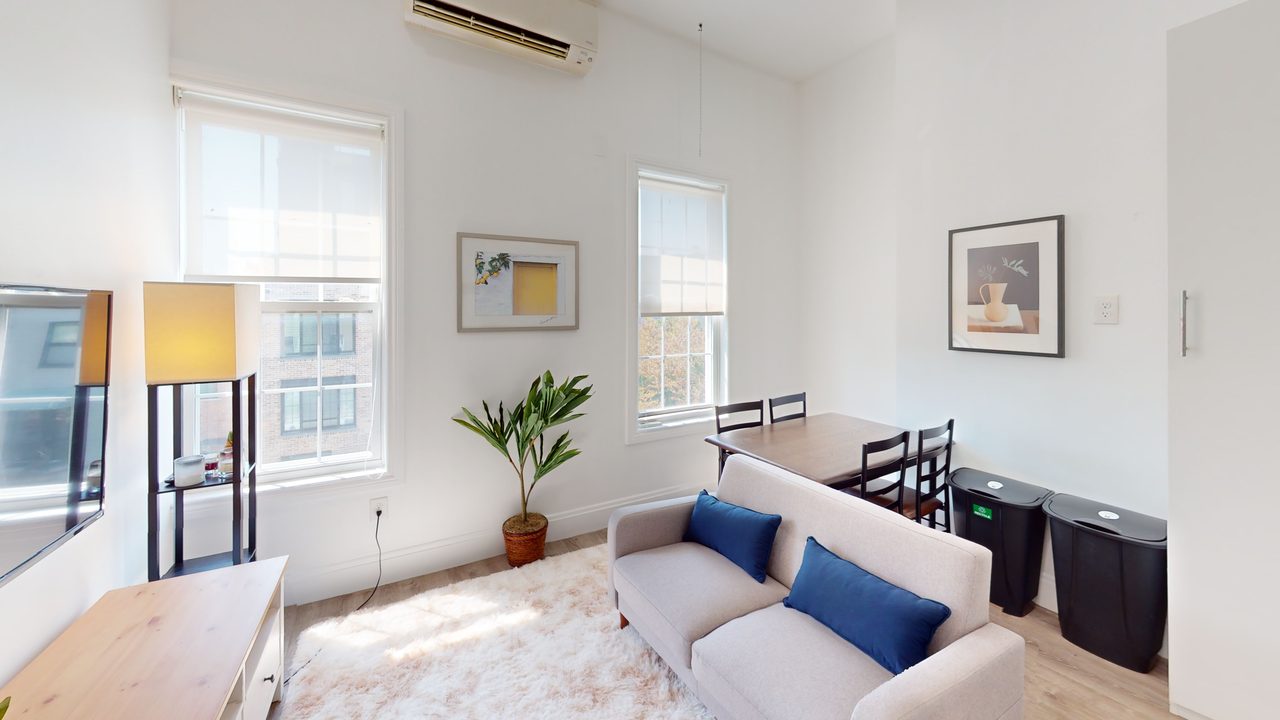 #1736: Greenpoint - Queen Bedroom A - 7
