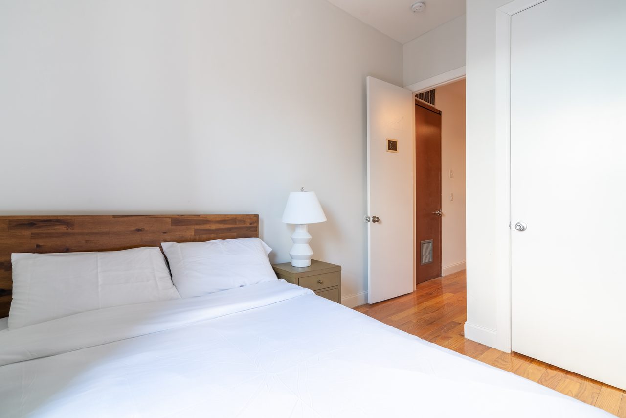  #892: Bushwick - Queen Bedroom C  -  #892: Bushwick  - Gallery -  10