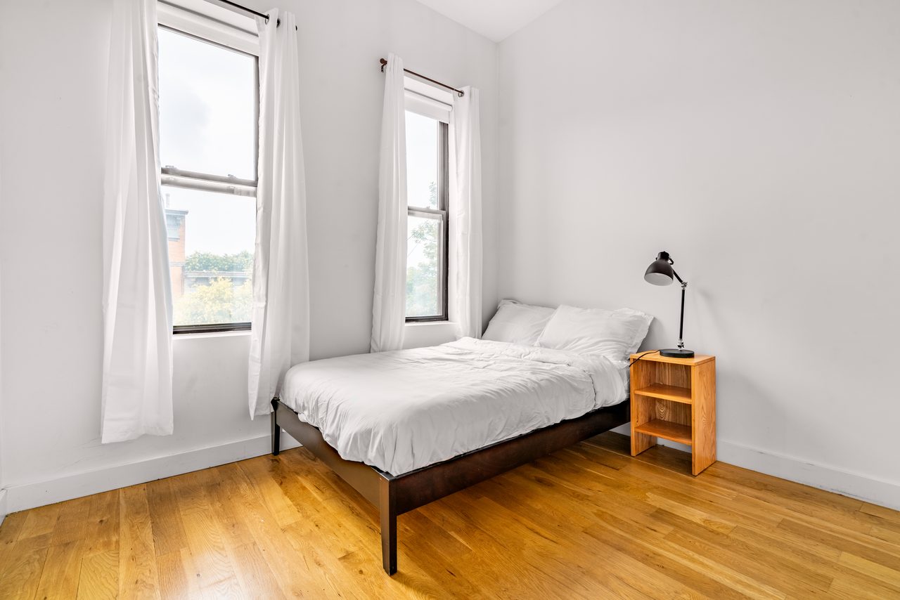 #1408: Ridgewood - Full Bedroom A (Furnished Only) - 17