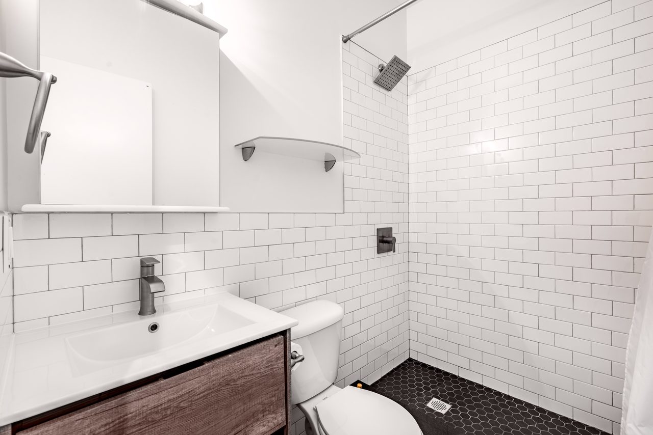 #1408: Ridgewood - Full Bedroom E (Furnished Only) - 16