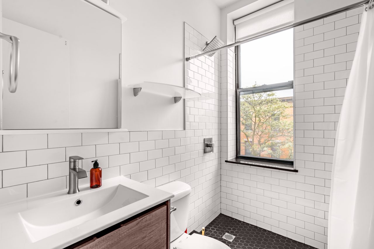 #1408: Ridgewood - Full Bedroom B W/Private Bathroom - 14