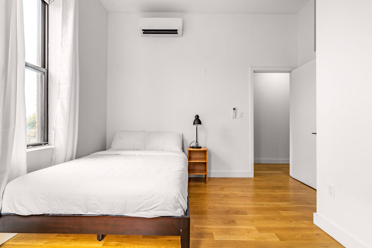 #1408: Ridgewood - Full Bedroom B W/Private Bathroom - 17