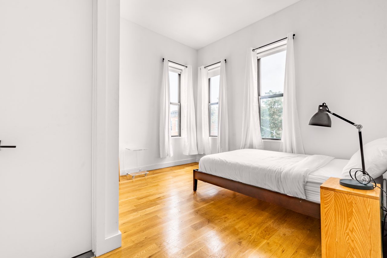#1408: Ridgewood - Full Bedroom B W/Private Bathroom - 18