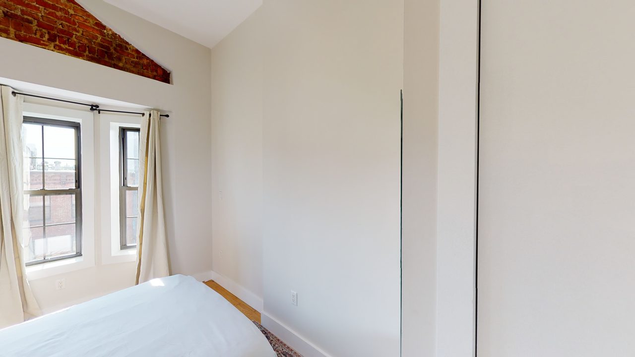 #1290: Bedford-Stuyvesant - Full Bedroom C - 13