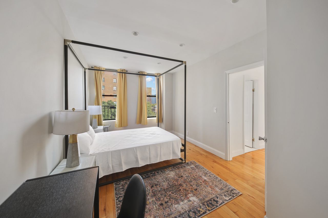 #706: East Harlem - Queen Bedroom A - 1