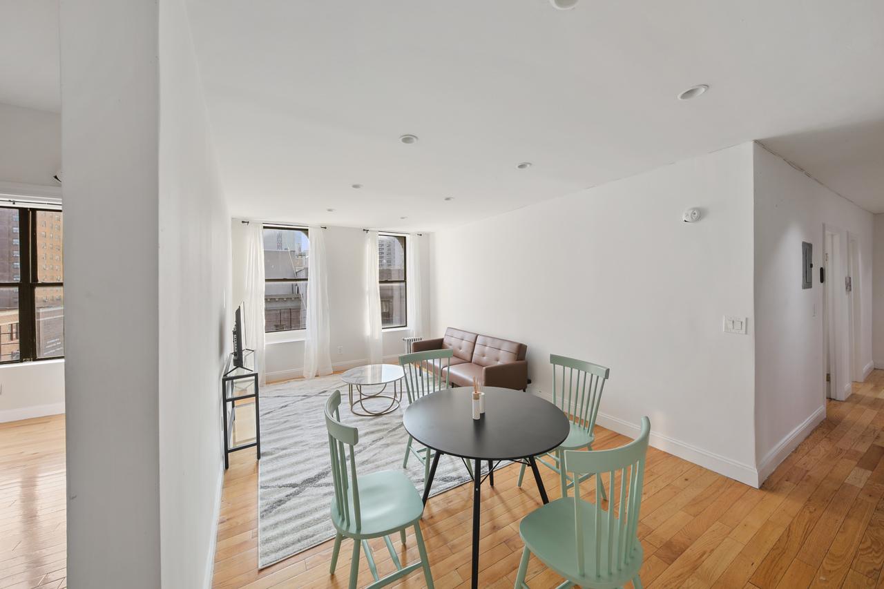 #706: East Harlem - Full Bedroom D - 5