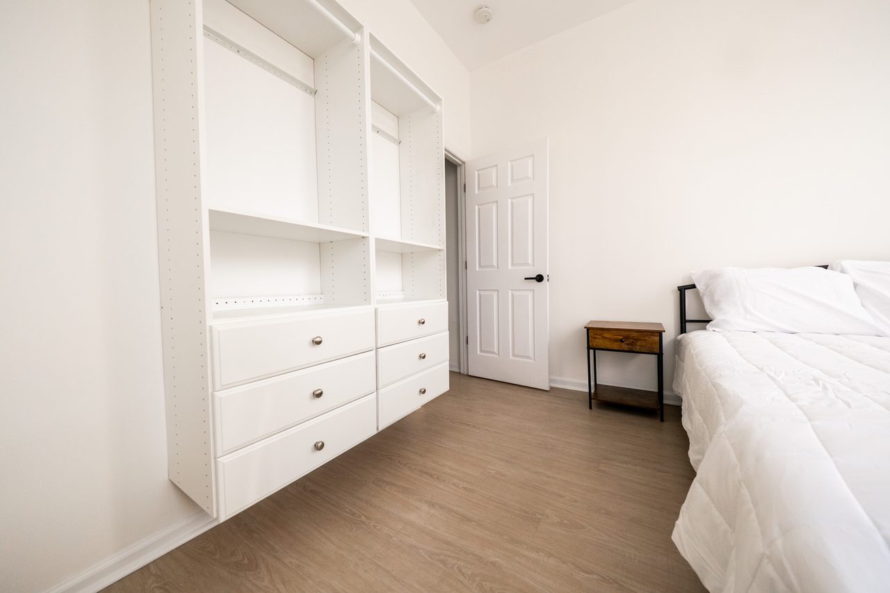 #1807: Bushwick - Queen Bedroom A - 11