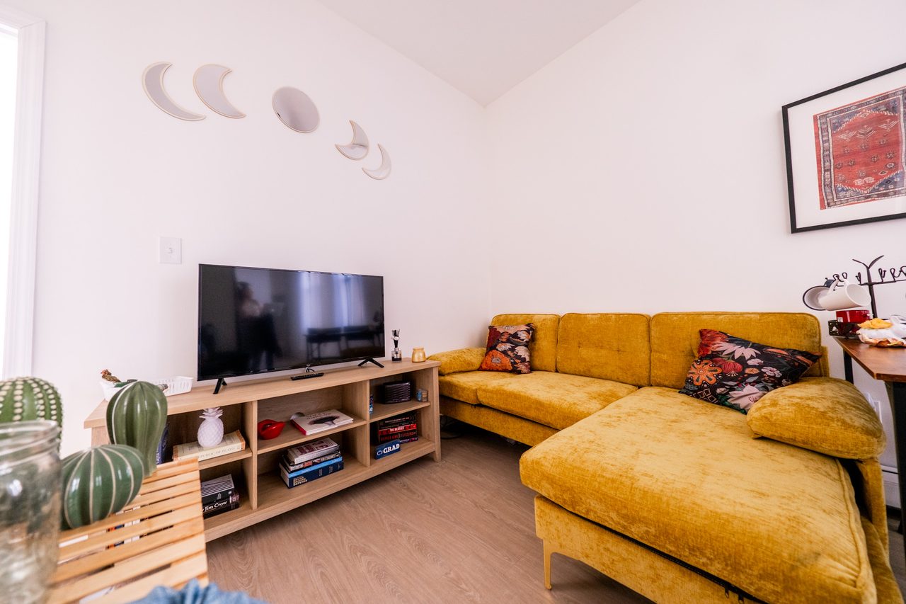  #1807: Bushwick - Queen Bedroom A  -  #1807: Bushwick  - Gallery -  10