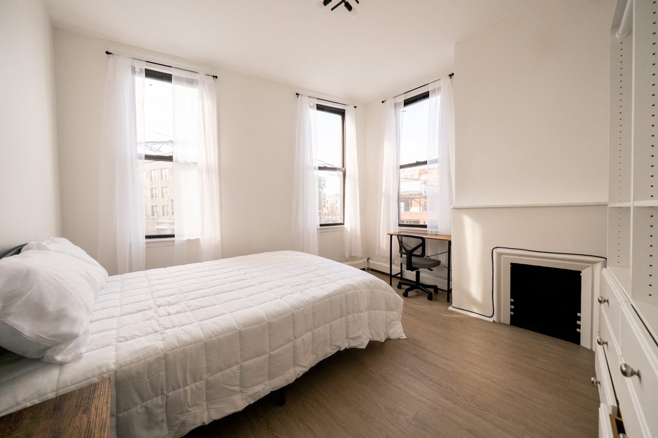#1807: Bushwick - Queen Bedroom A - #1807: Bushwick - Gallery - 1