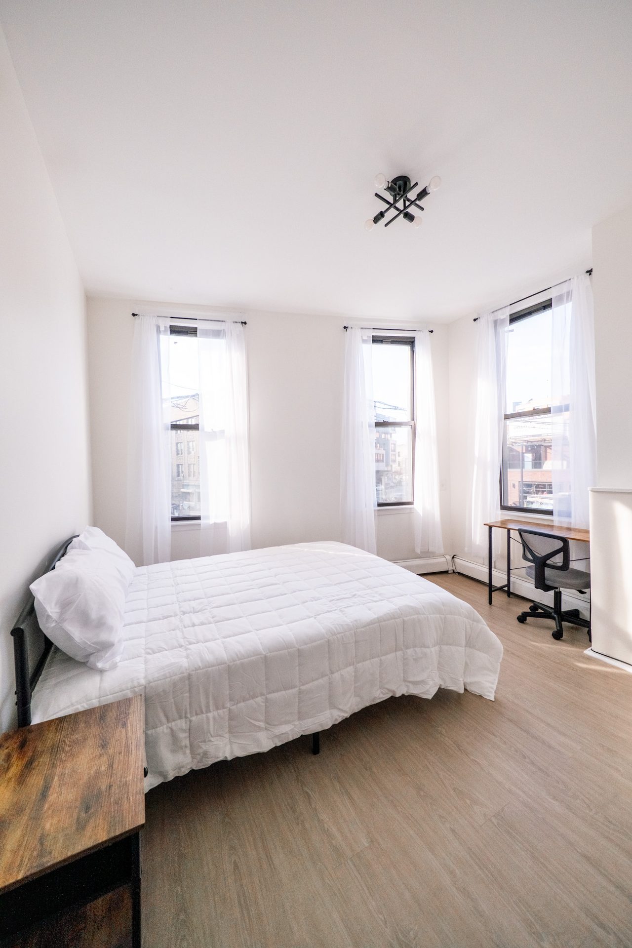 #1807: Bushwick - Queen Bedroom B - #1807: Bushwick - Gallery - 1