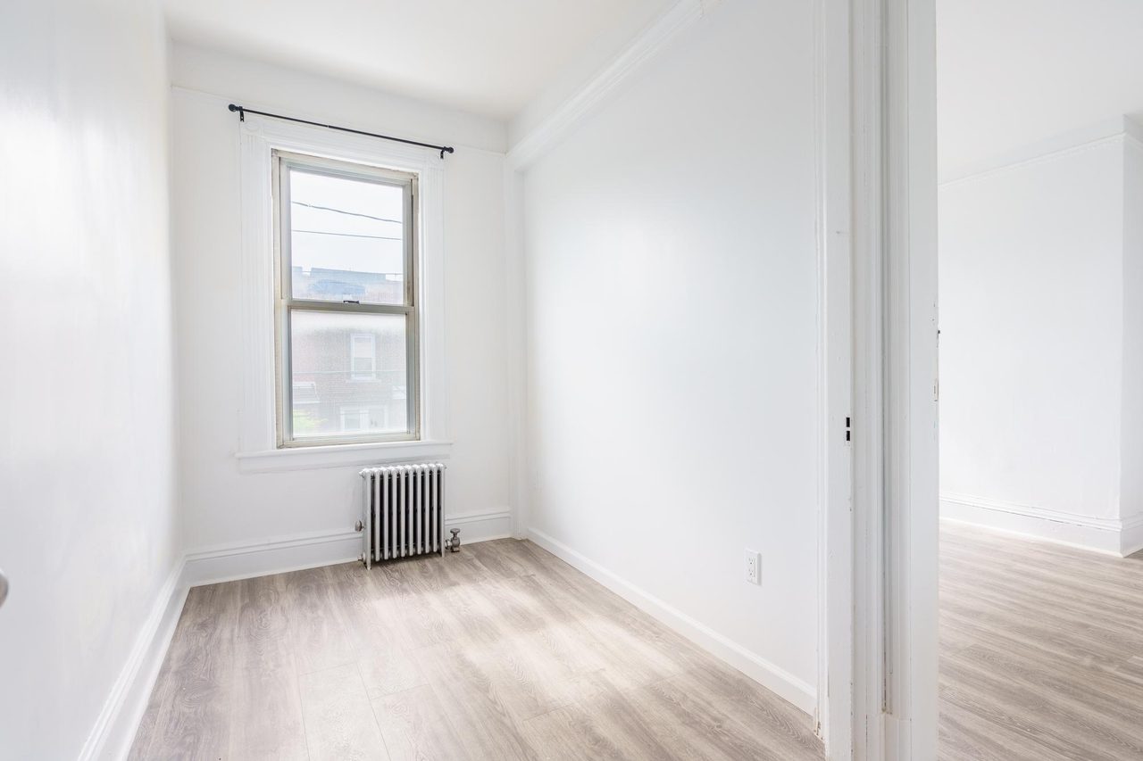 #1266: Astoria - Twin Bedroom D - 7