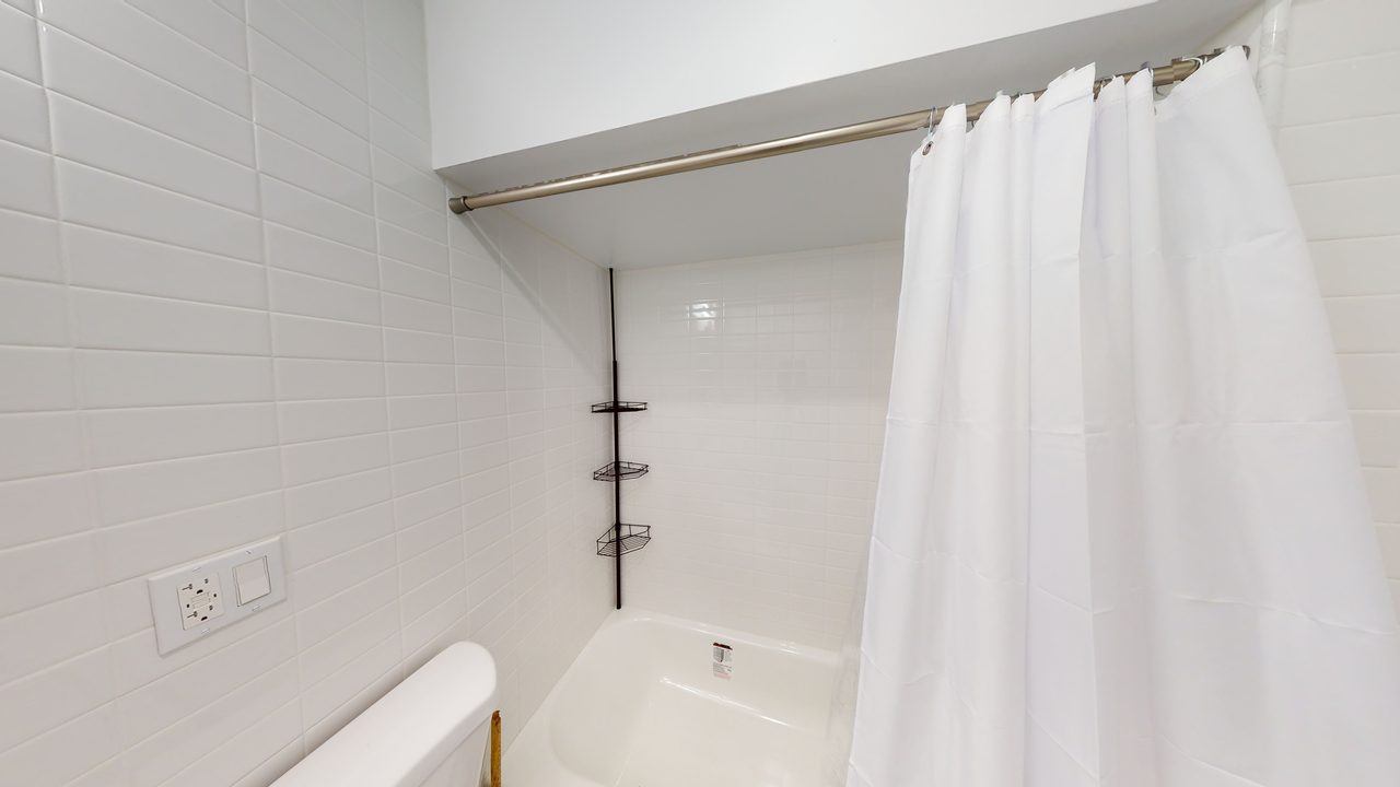 #1266: Astoria - Twin Bedroom D - 3