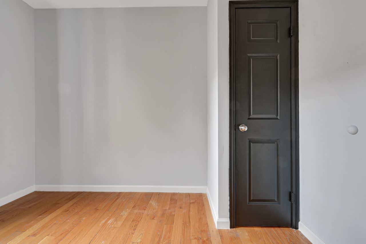 #763: Upper West Side - Queen Bedroom B - #763: Upper West Side - Gallery - 2
