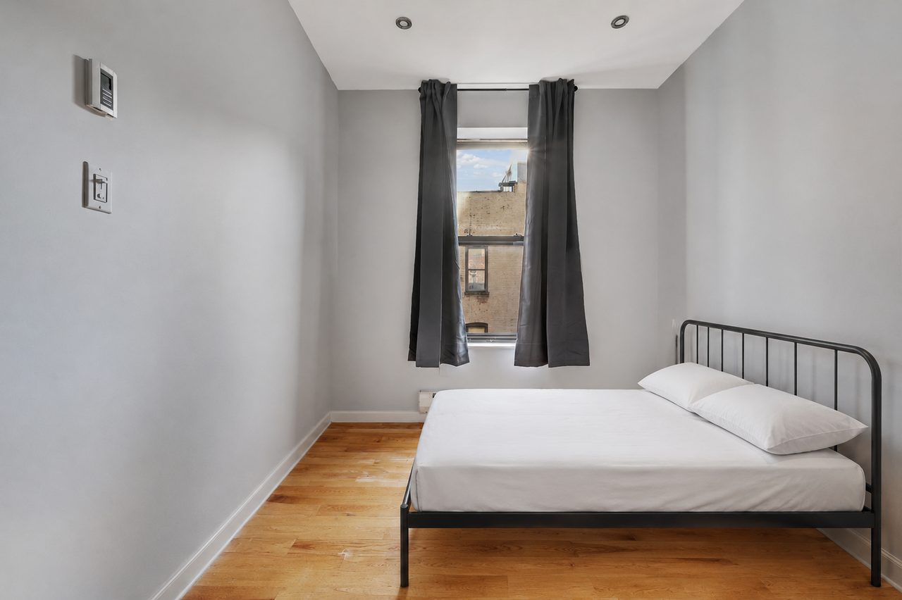 #763: Upper West Side - Queen Bedroom B - 11