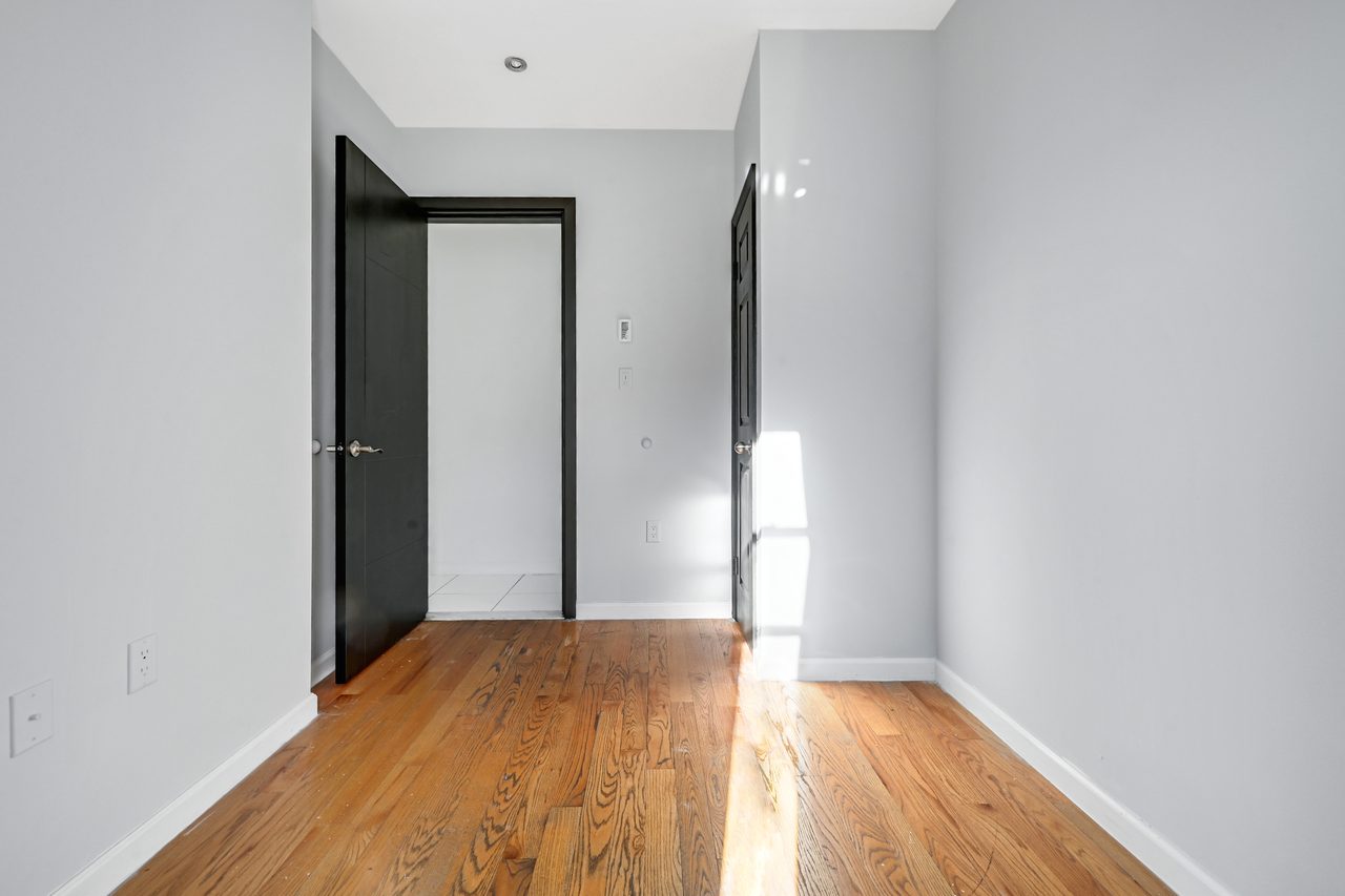 #763: Upper West Side - Full Bedroom C - #763: Upper West Side - Gallery - 5