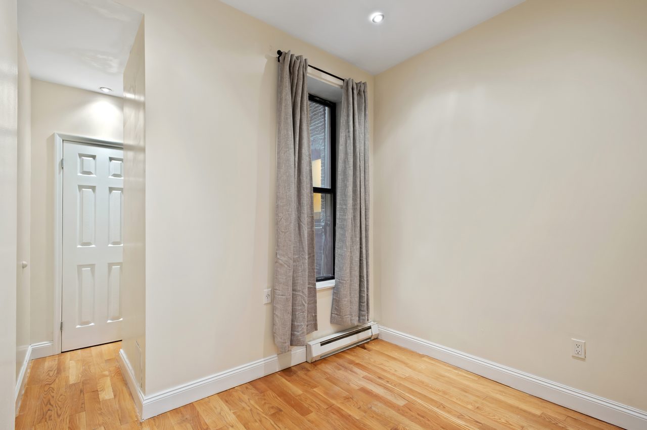#792: Upper West Side - Full Bedroom A - #792: Upper West Side - Gallery - 12