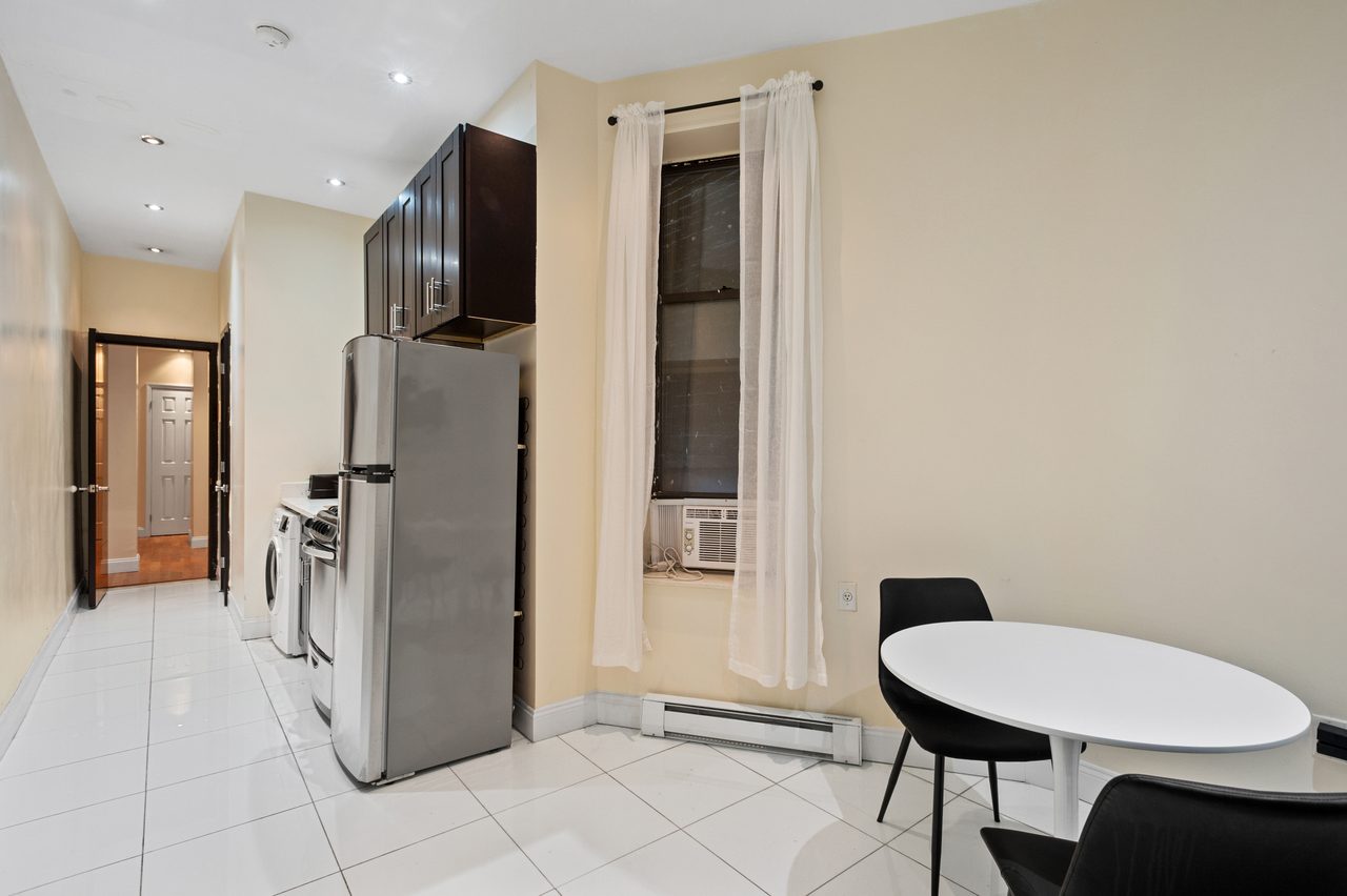 #792: Upper West Side - Full Bedroom A - #792: Upper West Side - Gallery - 8