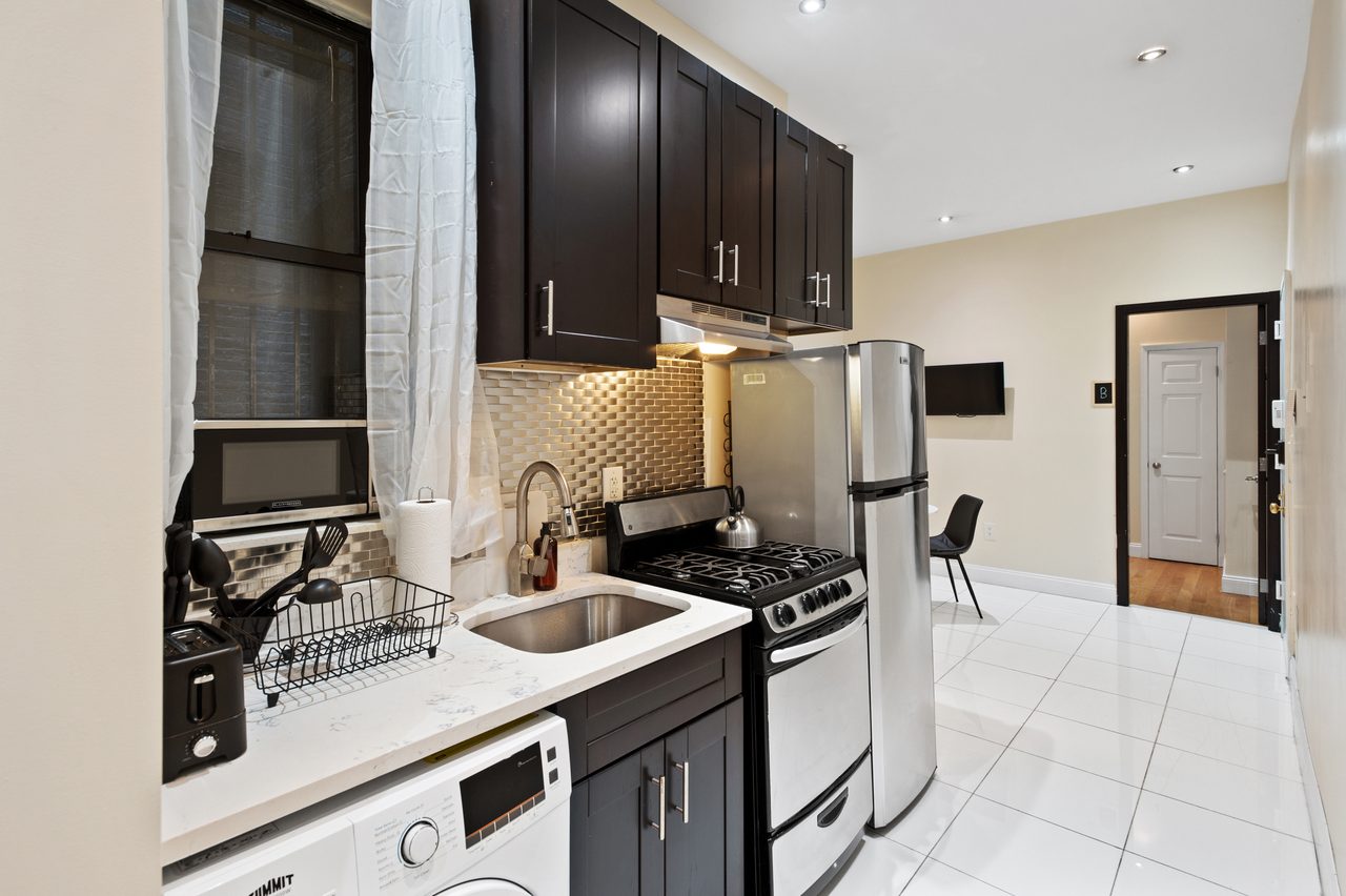 #792: Upper West Side - Full Bedroom B - #792: Upper West Side - Gallery - 10