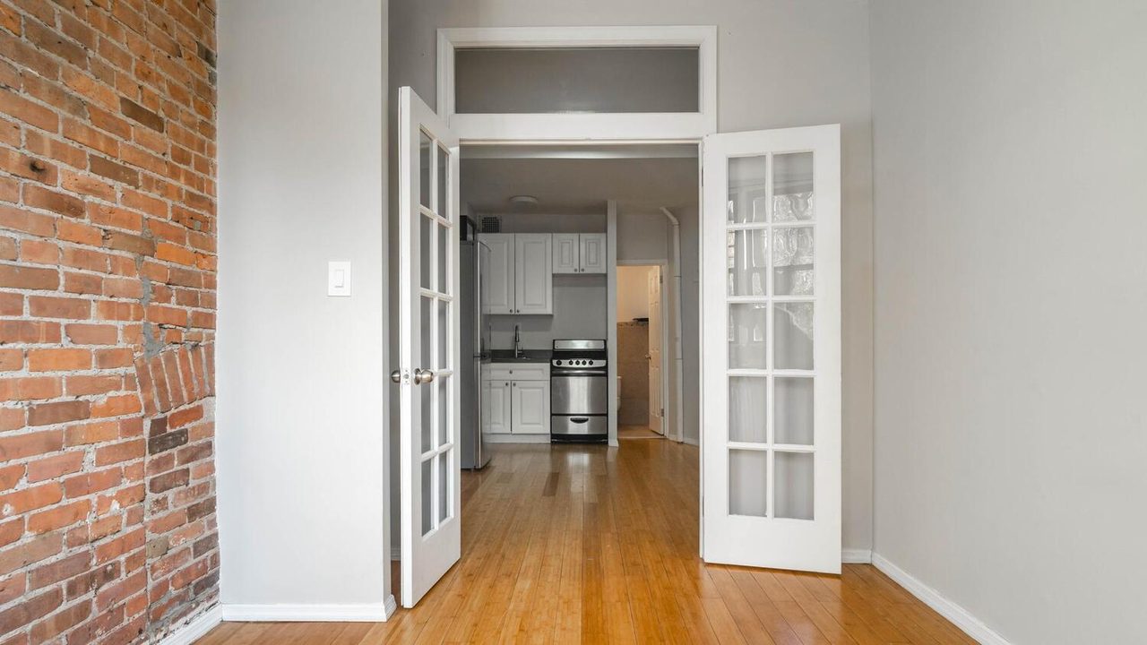 #1218: Hell's Kitchen - 1 Bedroom (Full) - 12