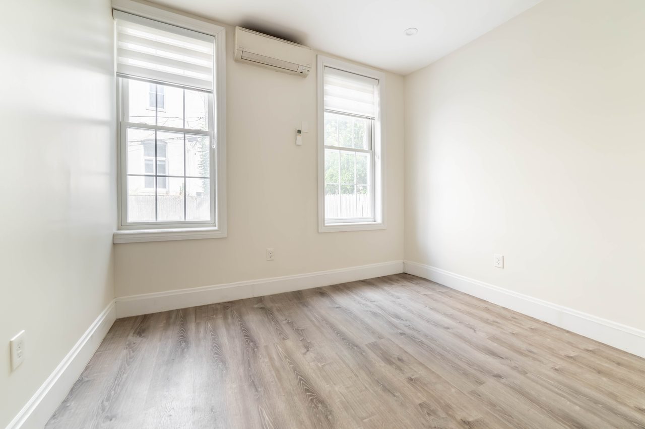  #1423: Greenpoint - Full Bedroom A  -  #1423: Greenpoint  - Gallery -  3