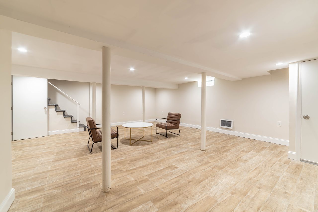 #1423: Greenpoint - Full Bedroom A - #1423: Greenpoint - Gallery - 1