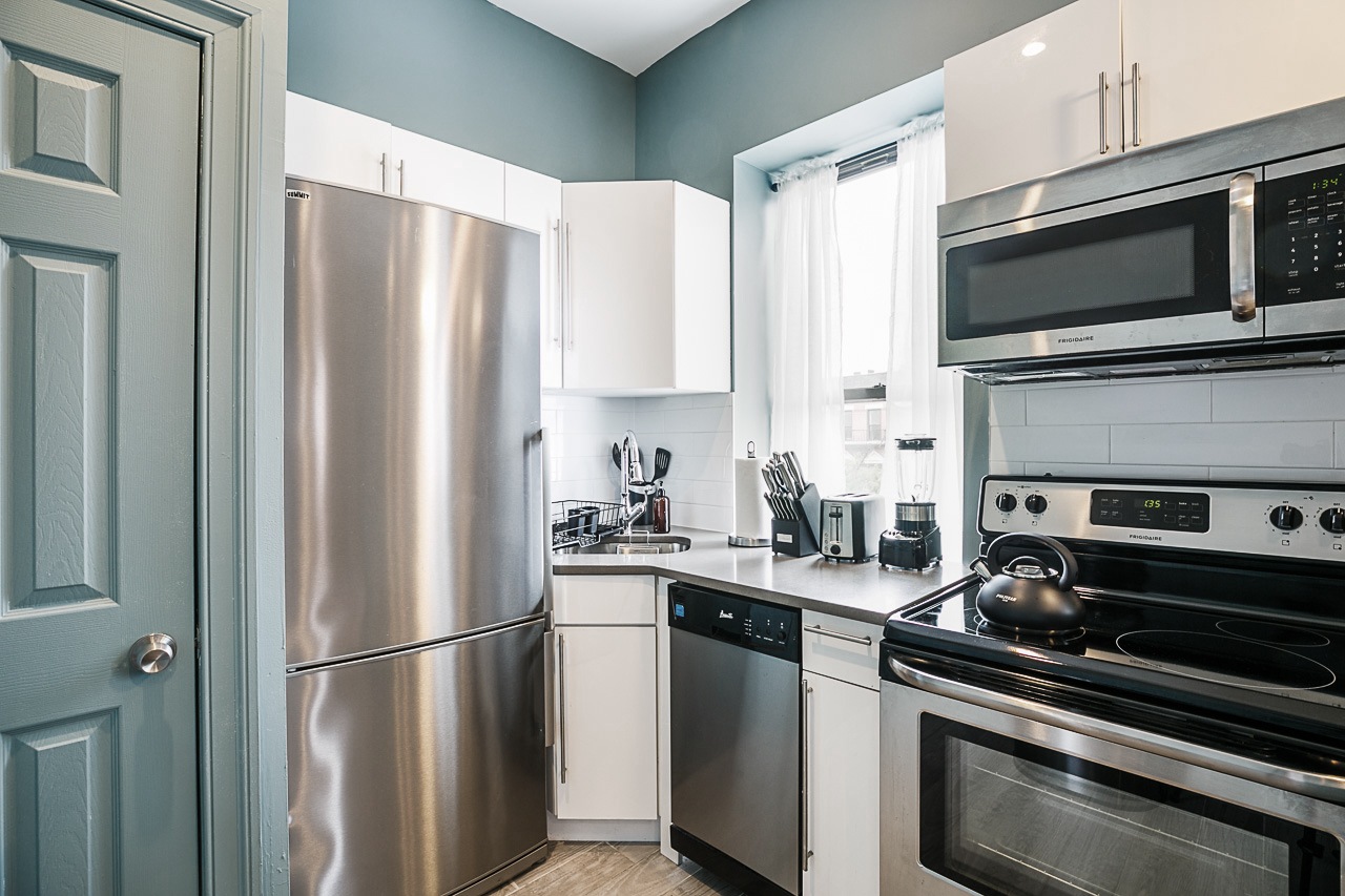 #200: Upper West Side - Queen Bedroom A W/Private Bathroom - 5