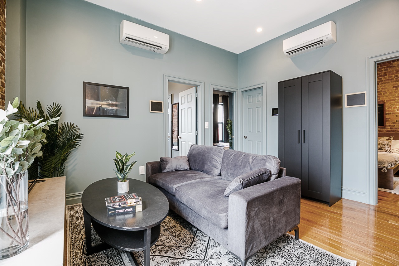 #200: Upper West Side - Queen Bedroom B - 9